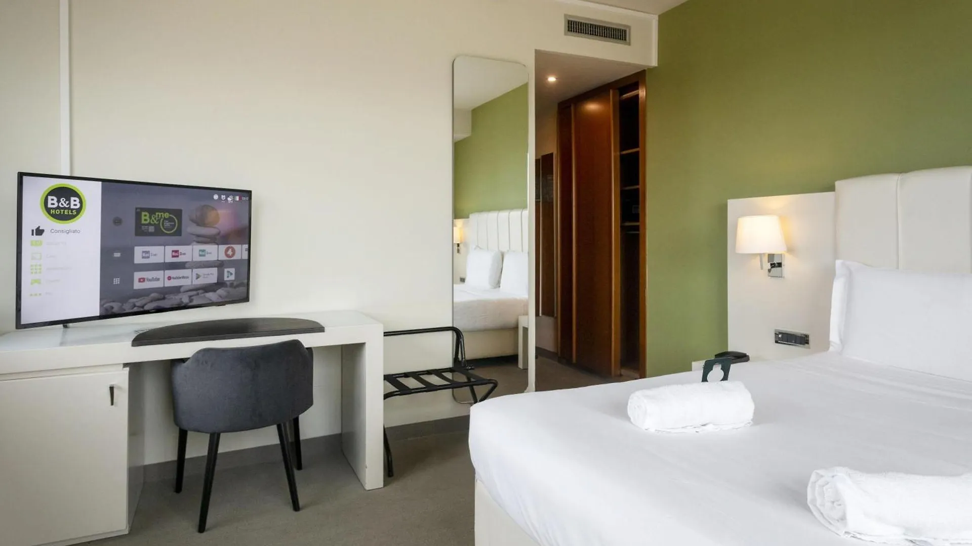 B&B Hotel Trapani Crystal 4*,